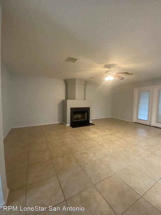 4 br, 2.5 bath House 447 Irongate Ridge House Rental in San Antonio