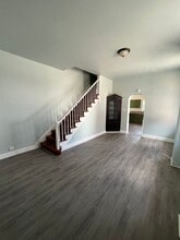 Building Photo - 124 N 3rd St