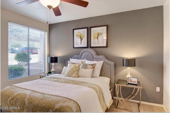 Foto del edificio - 1550 E Thunderbird Rd