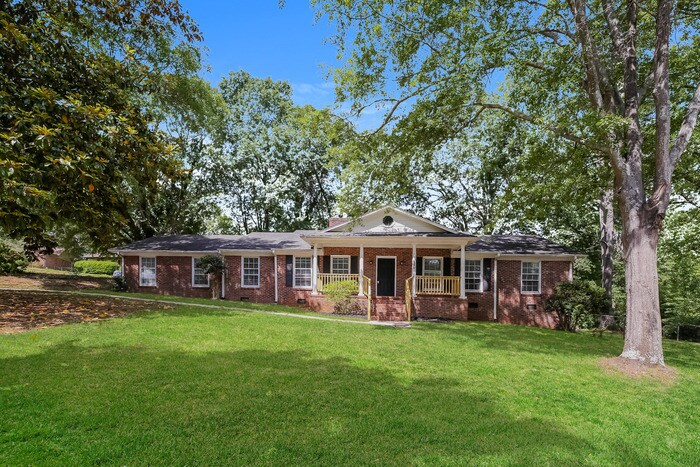 Foto principal - Beautiful 3-Bedroom Home in Mauldin, SC