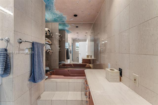 Foto del edificio - The Executive Condo