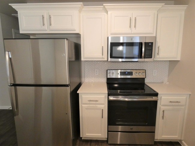 Building Photo - 439 Summit Ridge Dr