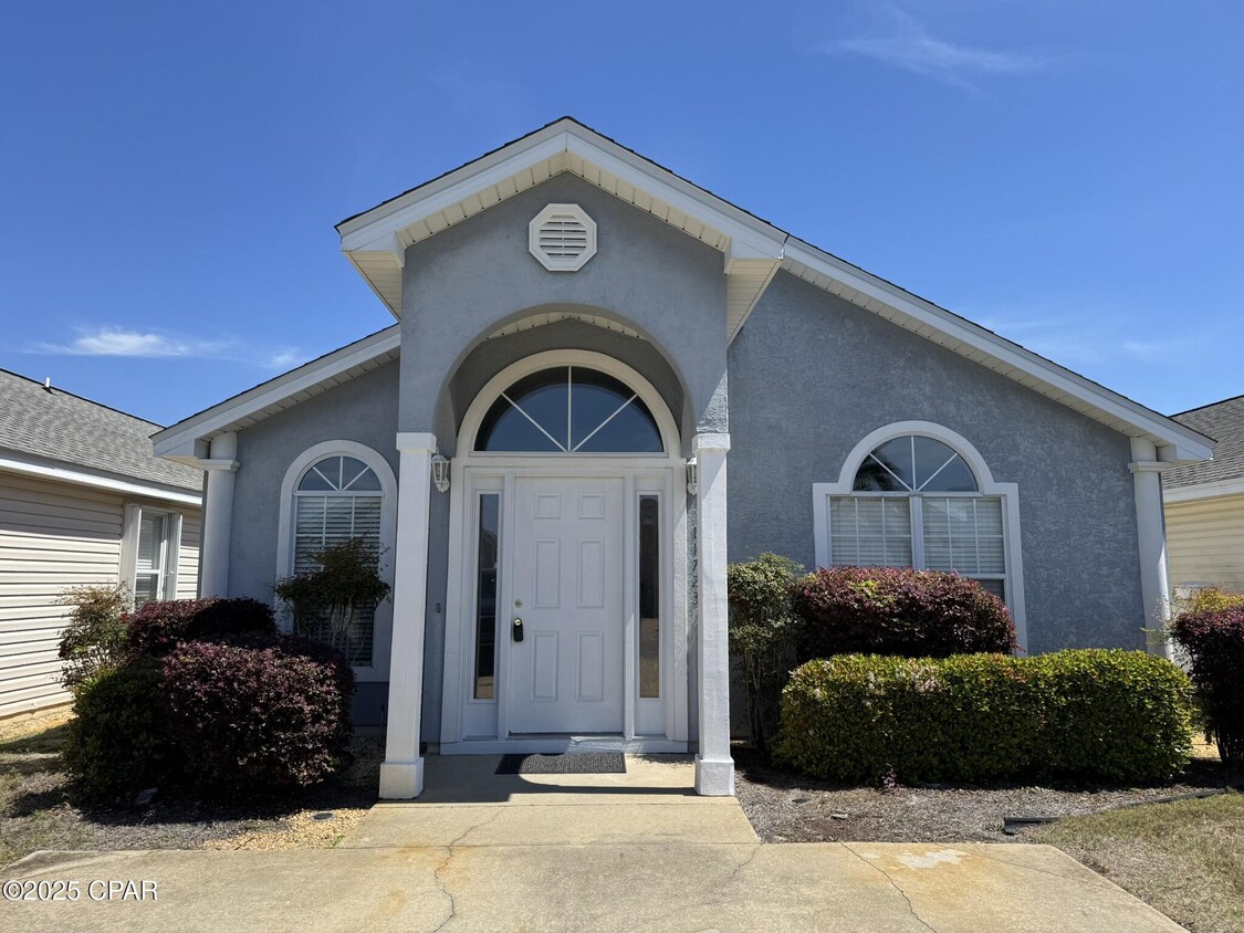 Primary Photo - 11723 Seashore Ln