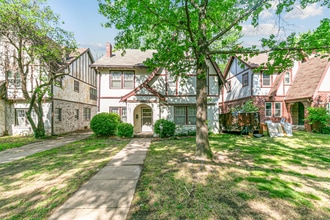 Building Photo - 213 S Belmont St