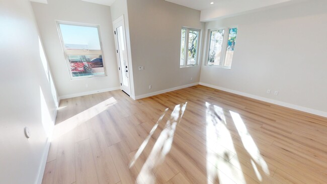 Building Photo - 212 Imperial Beach Blvd