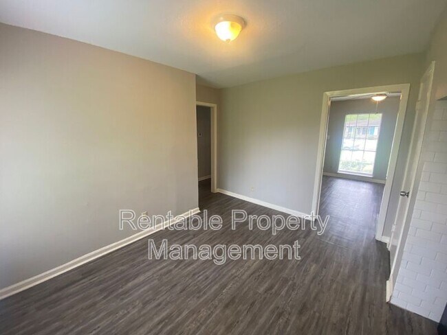 Foto del edificio - 5535 Ricky St