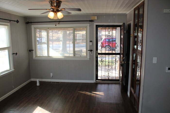 Building Photo - Beautiful Single Family Home