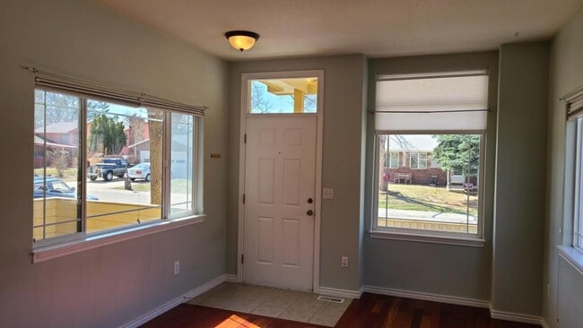 Foto del edificio - 818 S Terry St