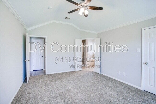Foto del edificio - 139 Long Canyon Ln