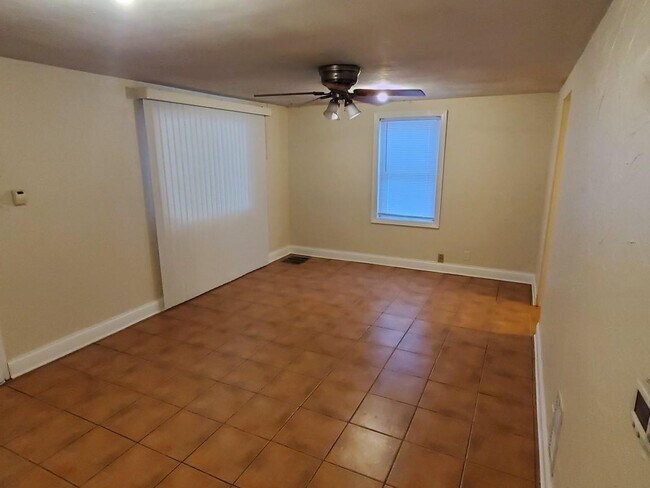 Foto del edificio - 806 Roosevelt St