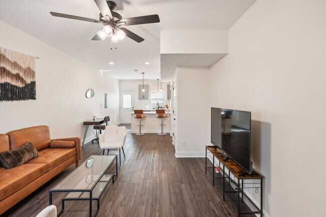Foto del edificio - 874 Needmore Rd
