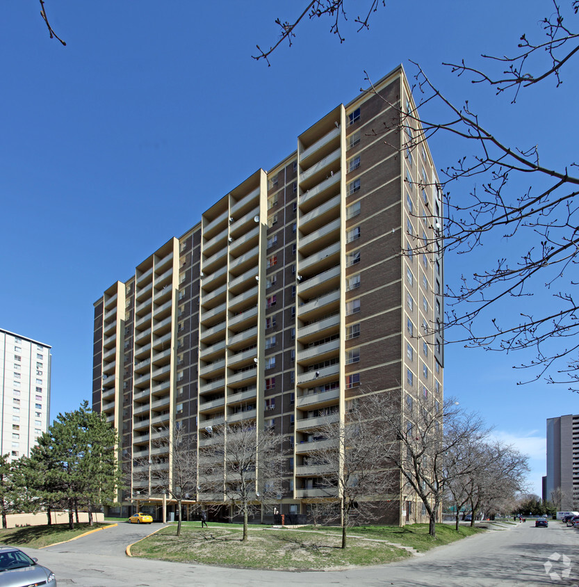 Building Photo - 15 Cougar Ct