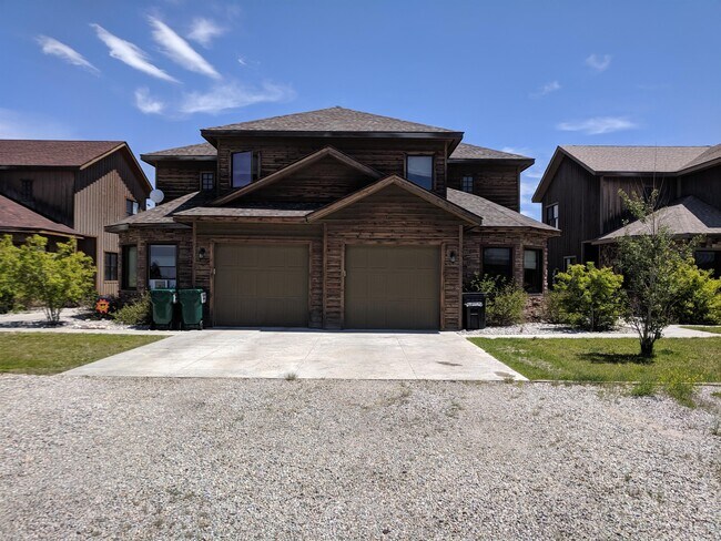 Building Photo - 115 Mulligan Ln