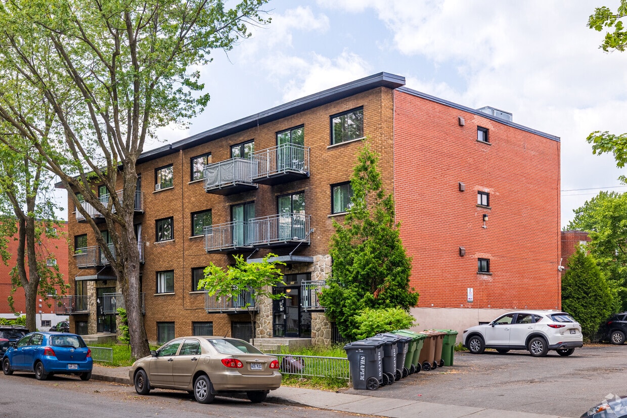 Building Photo - 6351-6355 Rue Villeneuve