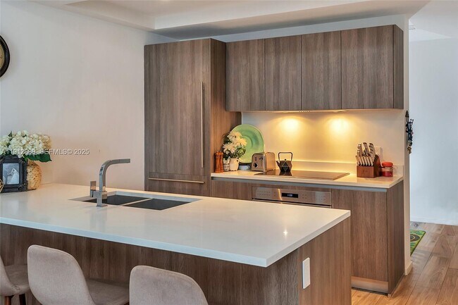 Foto del edificio - 801 S Miami Ave