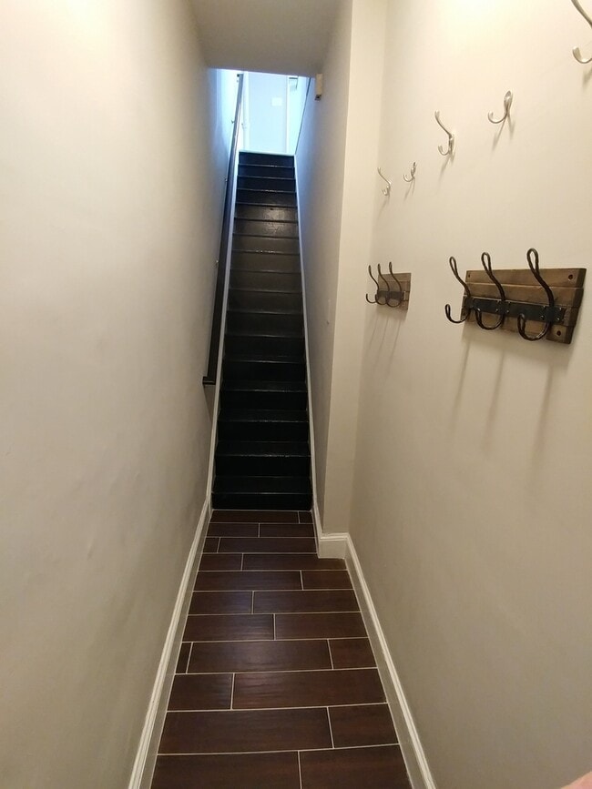 Building Photo - 2000 Mercy St