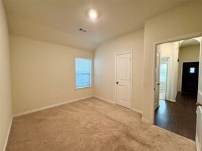 Building Photo - 9026 Beacon Mill Dr