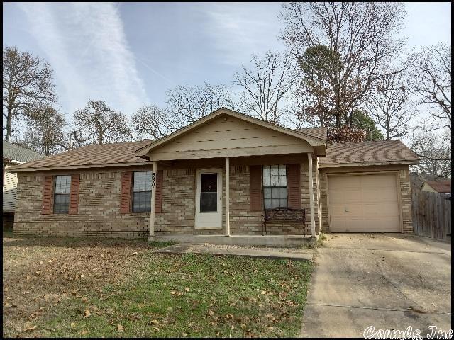 Building Photo - 3801 Stonehedge Dr