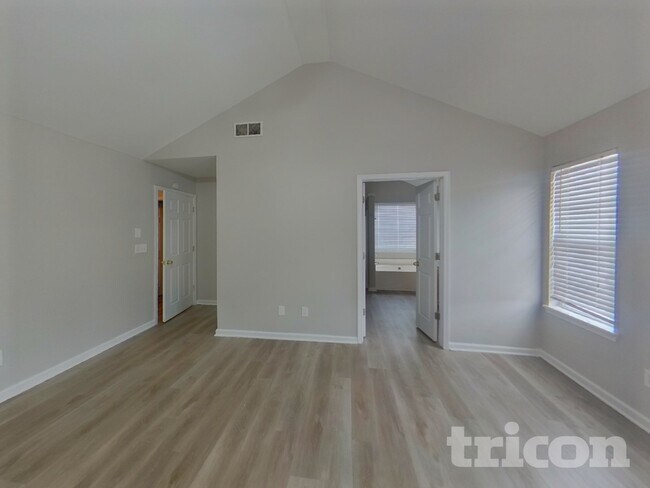 Foto del edificio - 4122 Ravenwood Ct