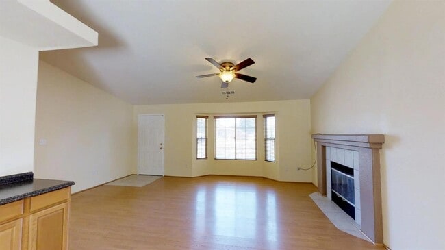 Building Photo - 600 Hazelhurst Way