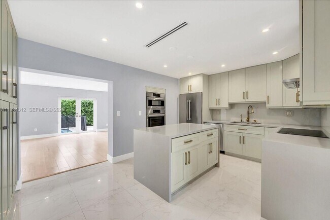 Foto del edificio - 10330 SW 51st St