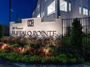 Building Photo - 2718 Grand Fountains Dr