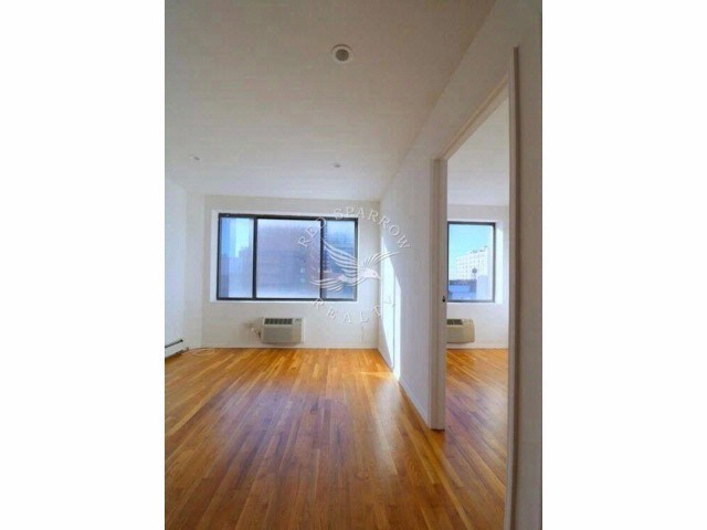 Foto del edificio - 626 10th Ave