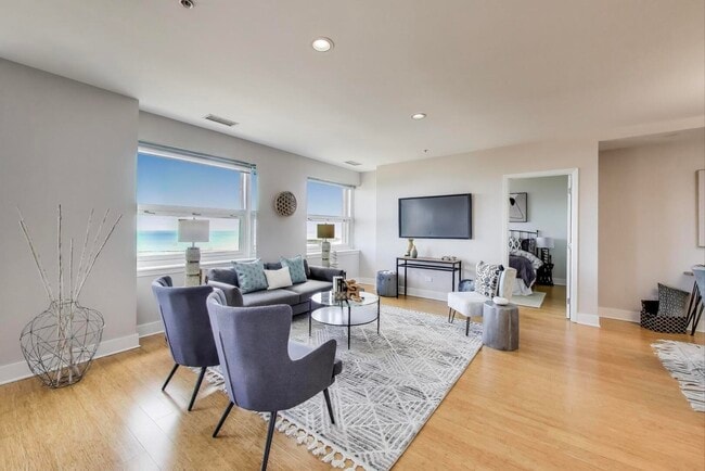 Foto del edificio - 330 S Michigan Ave