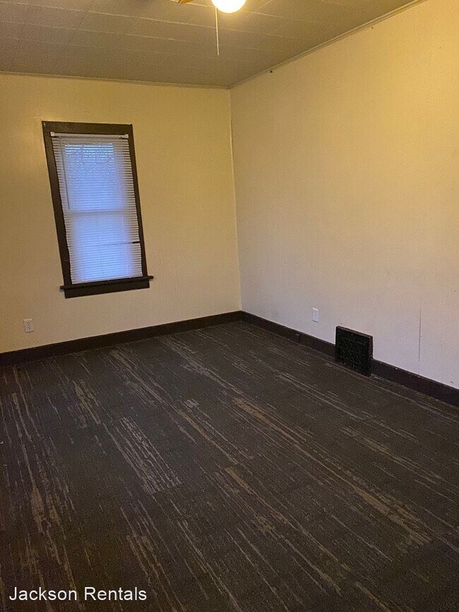 Building Photo - 2 br, 1 bath House - 427 Boston Ave
