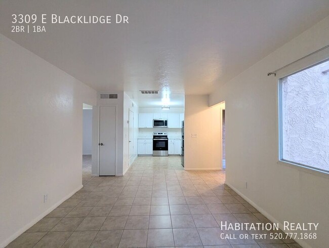 Foto del edificio - 3309 E Blacklidge Dr