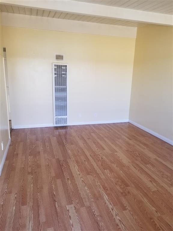 Foto principal - 14830 Chadron Ave