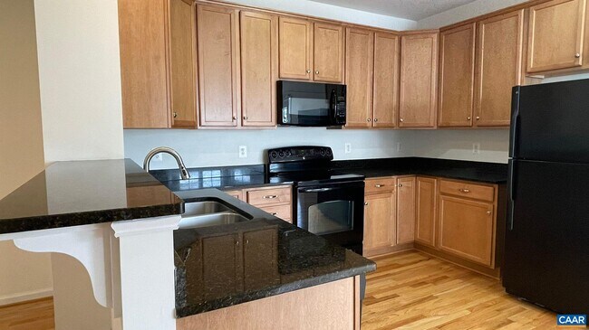 Foto del edificio - 3535 Grand Forks Blvd