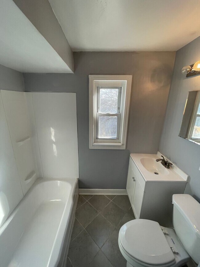 Building Photo - Charming 3-Bedroom Home Near UPMC Children...
