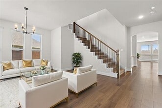Building Photo - 155 Red Cedar Ct