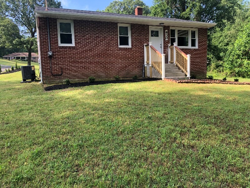 Foto principal - 430 Grovers Turn Rd