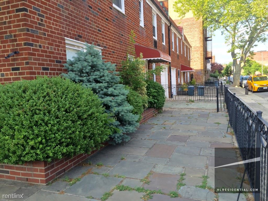Primary Photo - 2808 34th Ave