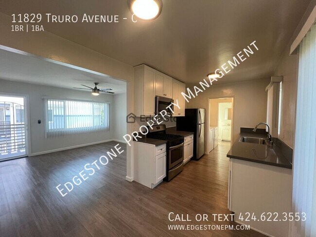 Foto del edificio - 11829 Truro Ave
