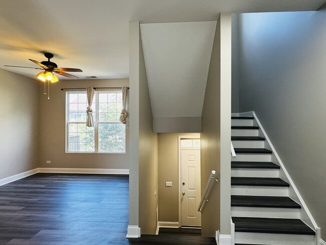 Building Photo - 751 Cherry Creek Dr
