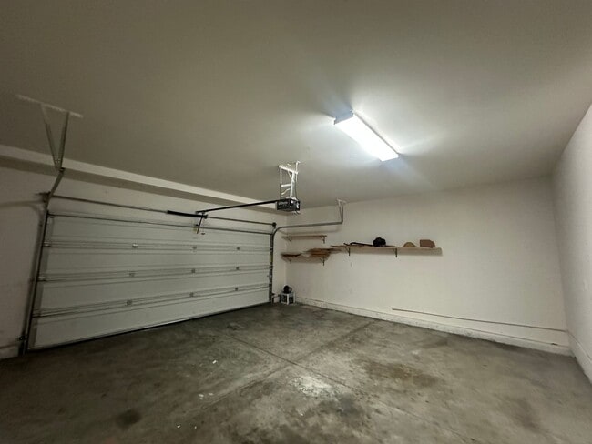 Building Photo - Two story home in NW Visalia coming soon!!