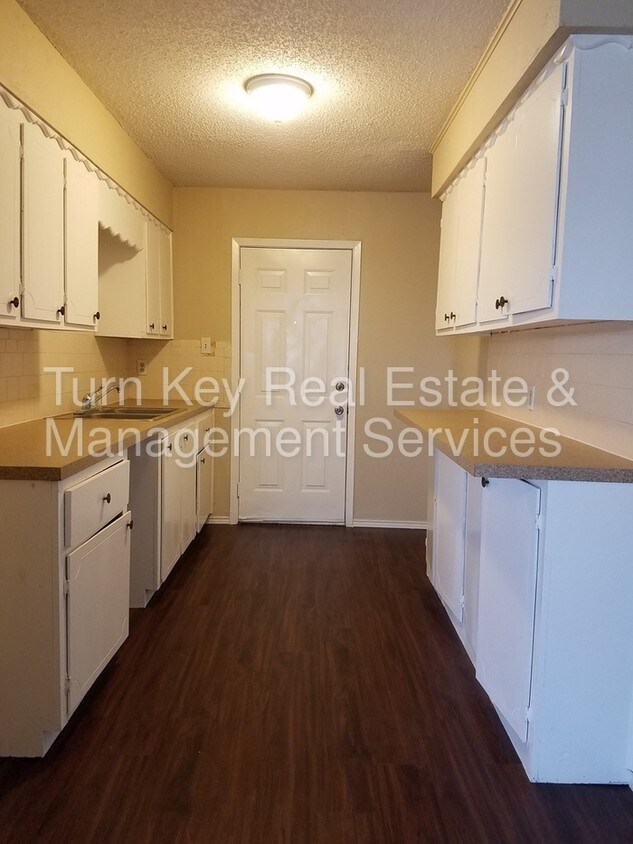 Foto principal - 5518 Old Granbury Rd