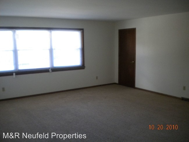 Building Photo - 7230 N Port Washington Rd