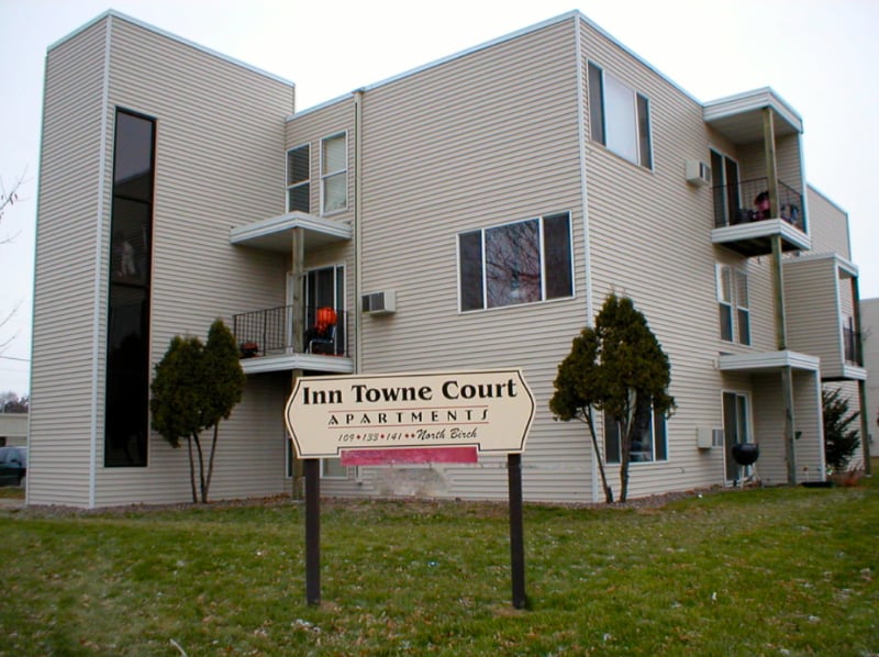 Primary Photo - 141 Birch St N