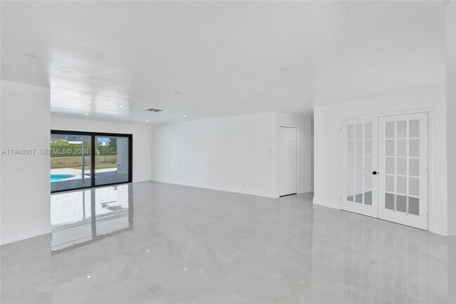 Foto del edificio - 16653 Golfview Dr