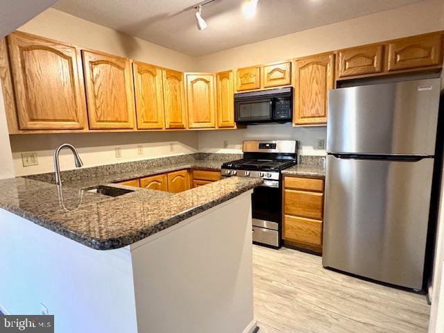 Building Photo - 20301 Beechwood Terrace