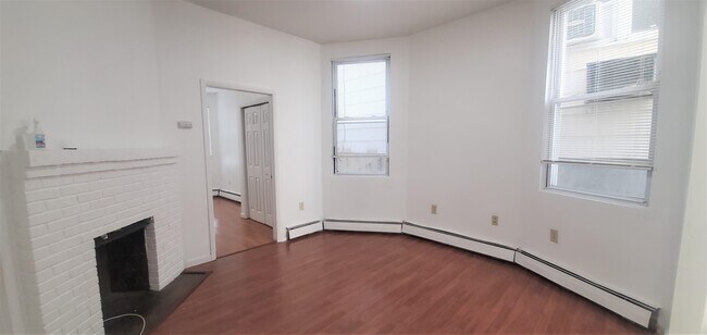 Building Photo - 211 76th St