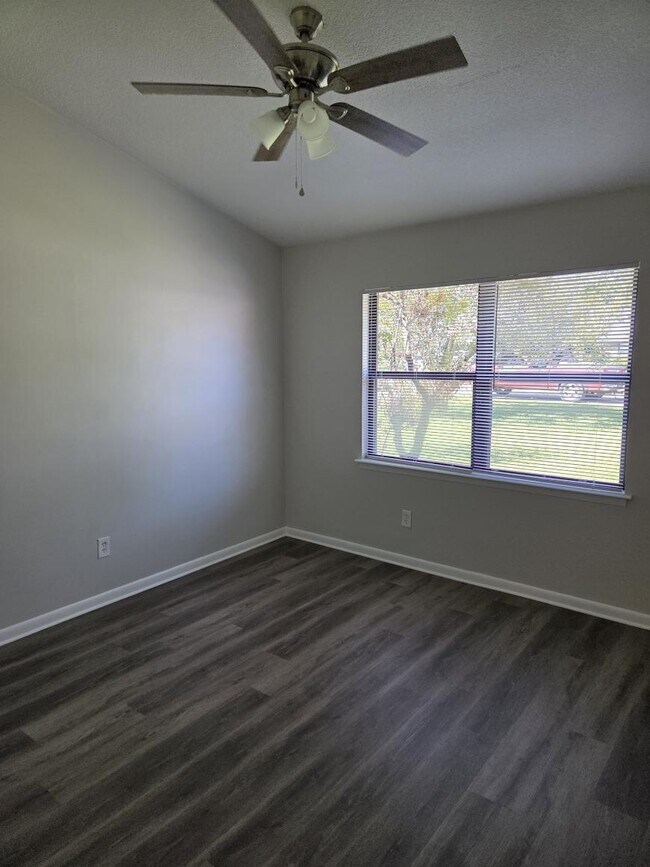 Foto del edificio - 2 bedroom in Middleburg FL 32068