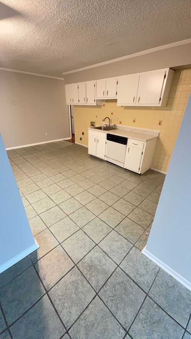 Foto del edificio - Charming 3 Bedroom, 2 Bath Home in Memphis...