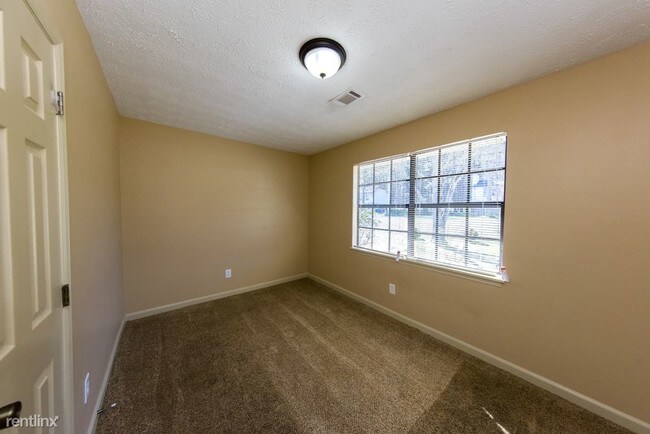 Building Photo - 3 br, 2 bath House - 5124 Rye Circle