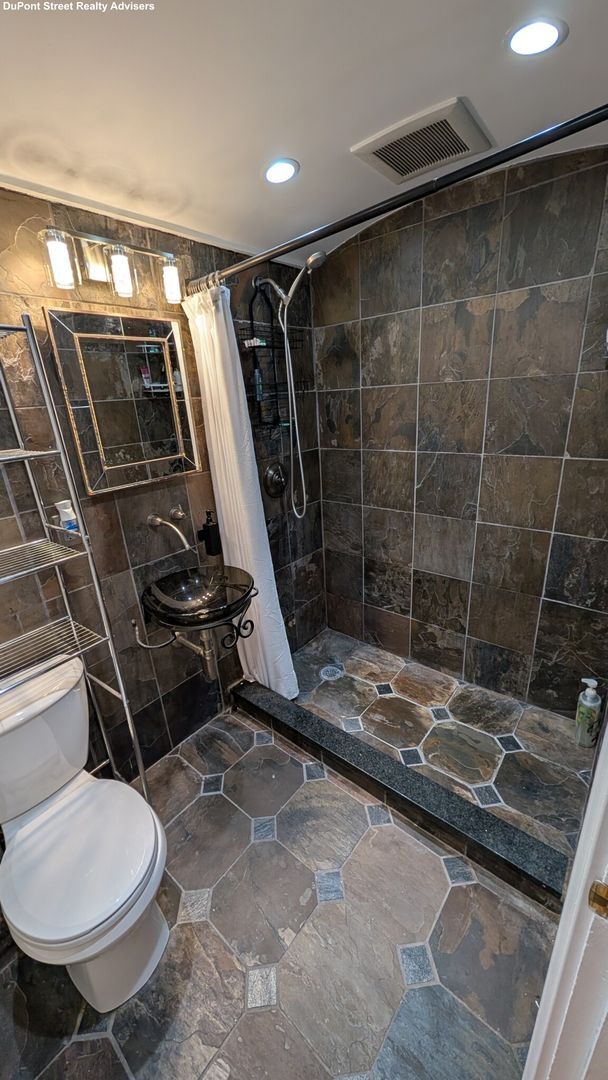 Foto del edificio - Luxury, Spacious 1-Bed near T in South End...