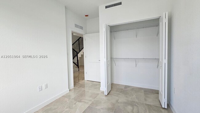 Foto del edificio - 1305 NW 4th Ave